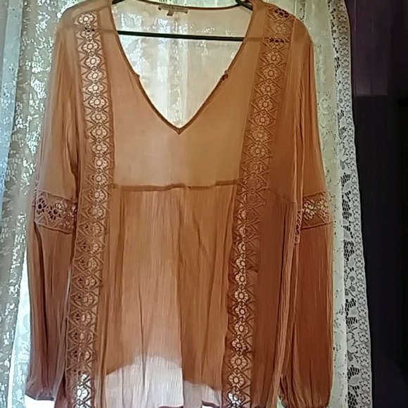 Charlotte Russe Tops - Hippie top
